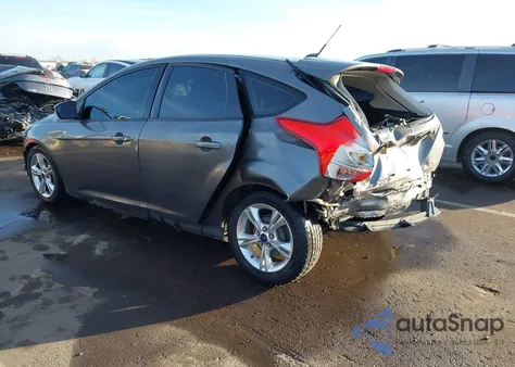 2014 Ford Focus Se z USA, uszkodzony, nr VIN 1FADP3K25EL332167